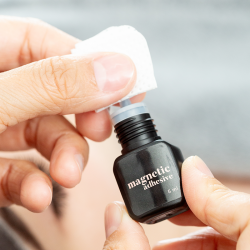 MAGNETIC ADHESIVE (5ML)