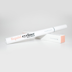 LIQUID EYELINER ULTRA BLACK...